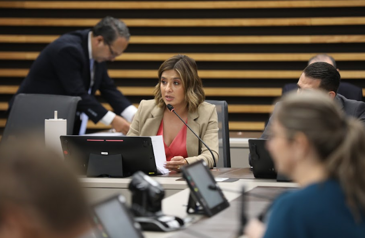 Discusión sobre nuevo plan de jornadas 4/3 iniciará en los próximos días en la Asamblea Legislativa