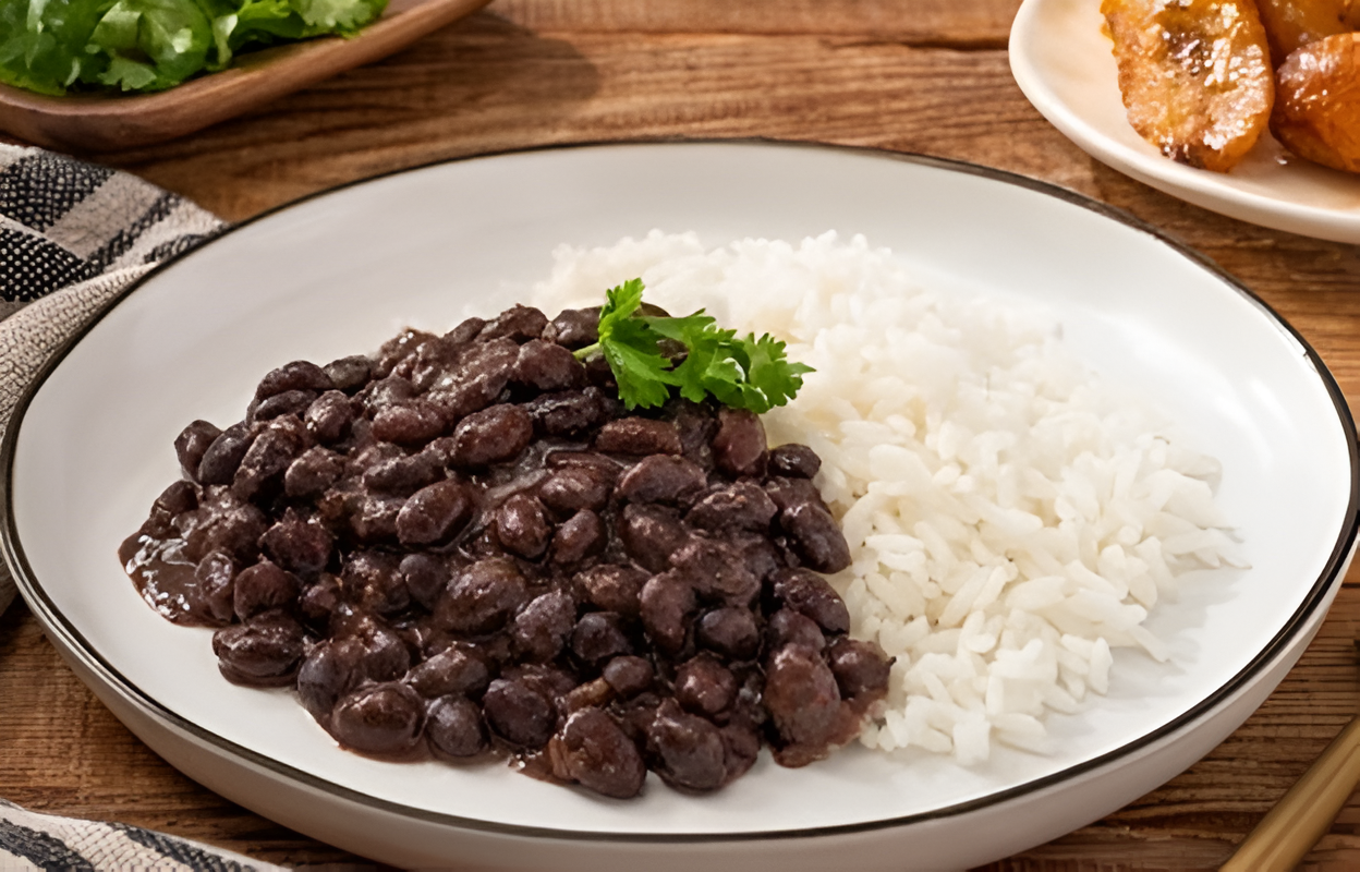 Precios de frijoles rojos y arroz muestran incremento anual de entre 6% y 8%