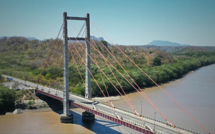 Sector turismo teme que lluvias, deslizamientos y cierre en puente La Amistad afecten visitación en Guanacaste durante vacaciones