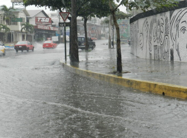 Semana iniciará con lluvias en varias regiones del país