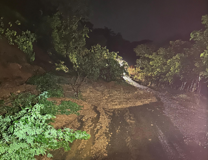 CNE reporta 33 incidentes por inundación y cierres en carreteras por intensas lluvias de últimas horas