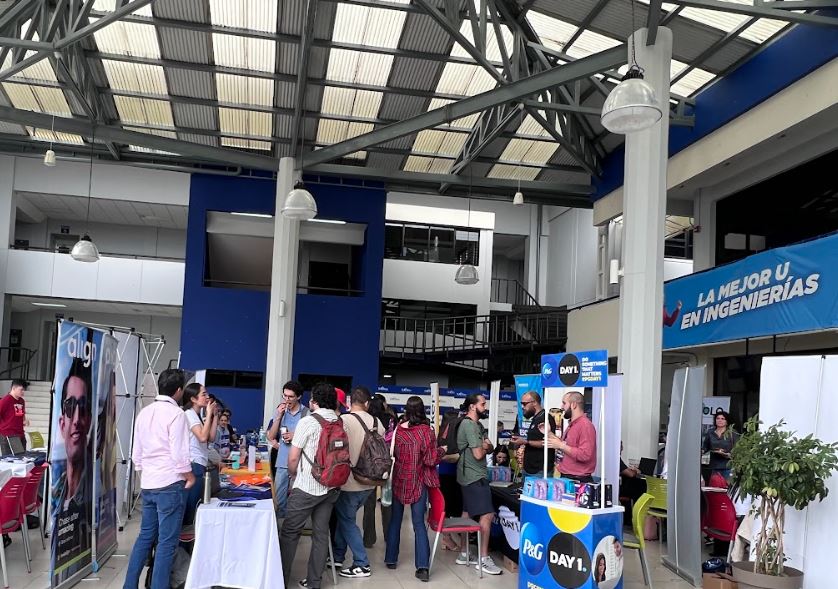 Universidad privada tendrá Feria de Empleo esta semana para ingenieros y arquitectos con 1500 plazas