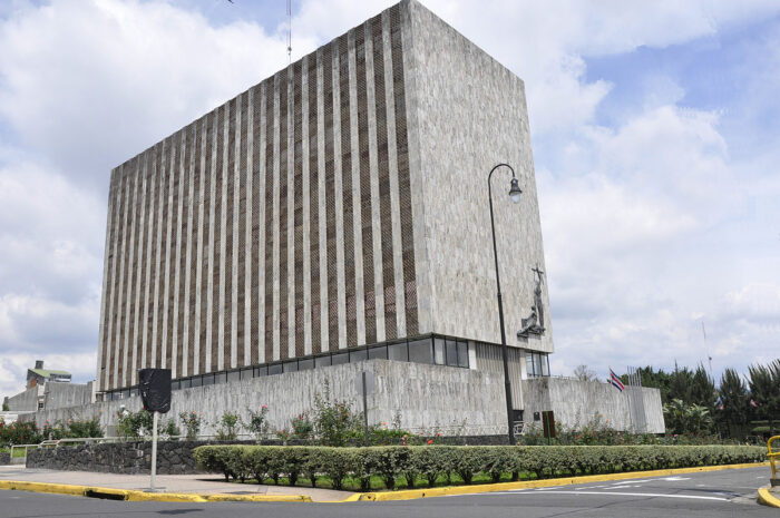 Detienen a técnico judicial en Puntarenas por sospechas de que cobraba comisión para realizar un trámite