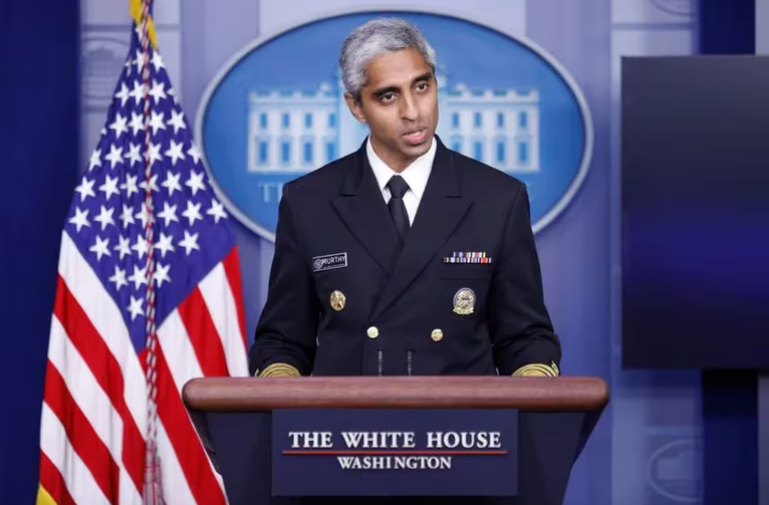 El Cirujano General de EEUU pidió colocar etiquetas de advertencia en las redes sociales sobre daños a la salud mental