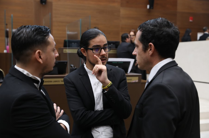 Frente Amplio solicita convocar proyecto para que personas con enfermedades graves puedan retirar el ROP