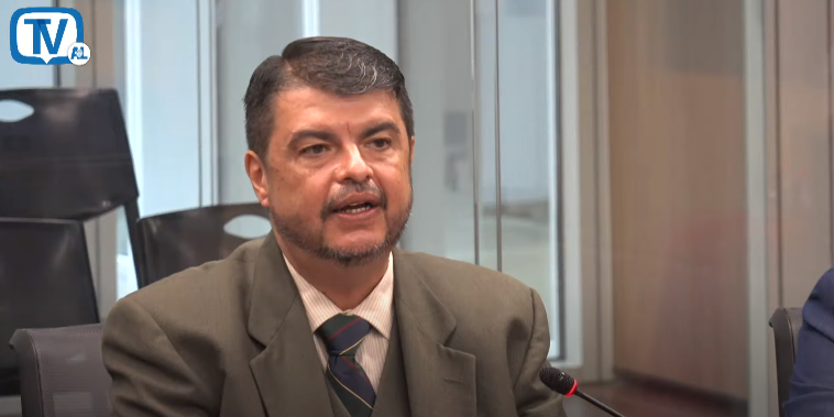 Jerarca de Seguridad plantea a diputados que extradición de nacionales sea por más delitos