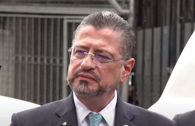 Presidente califica situación que vivió ministra de Educación al salir de reunión sobre el FEES como ‘hechos desagradables’