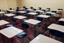 2 de cada 10 estudiantes en Costa Rica reciben ayuda en dinero o becas para estudiar