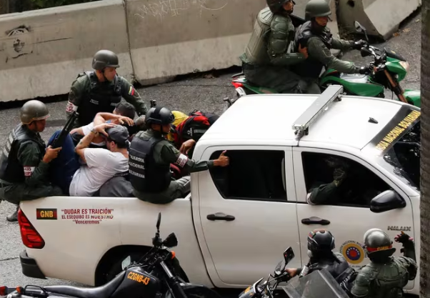 Aumentaron a 11 los civiles asesinados durante las protestas contra el fraude en Venezuela