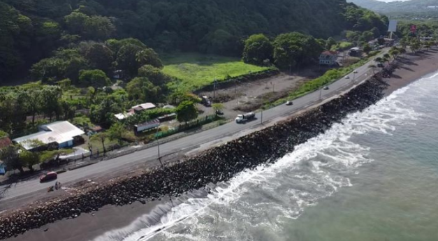 ¡Mucha precaución! Expertos advierten por oleaje en Caldera que podría llegar a la carretera
