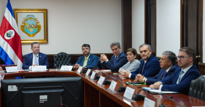 Gobierno y jefes de fracción abordaron situación de Crucitas: Jerarca del MINAE confirma que se valora un ‘modelo de explotación’