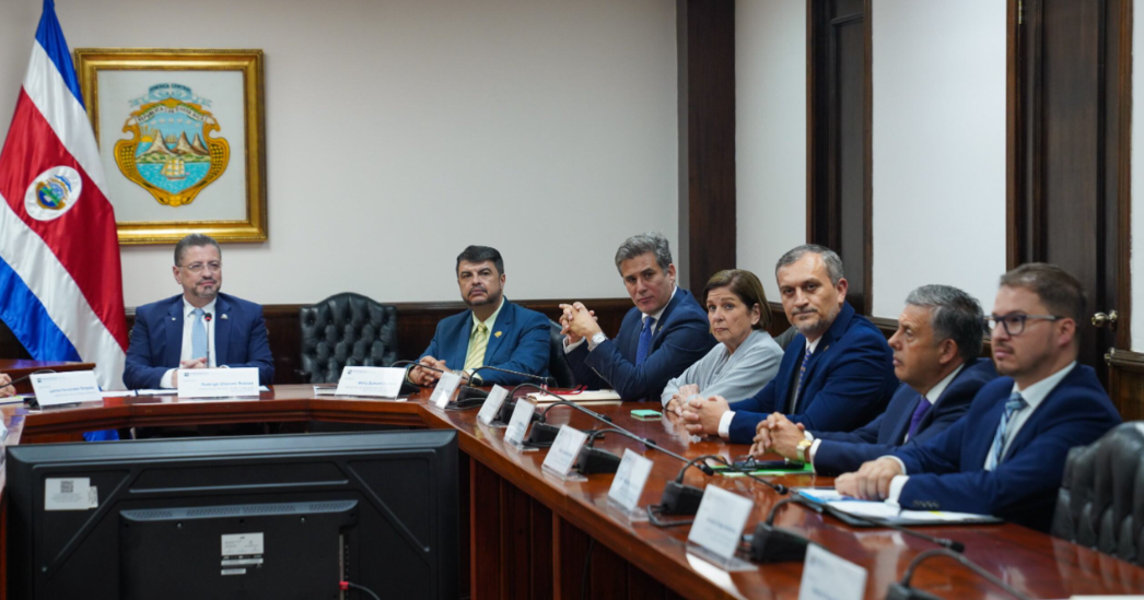 Gobierno y jefes de fracción abordaron situación de Crucitas: Jerarca del MINAE confirma que se valora un ‘modelo de explotación’