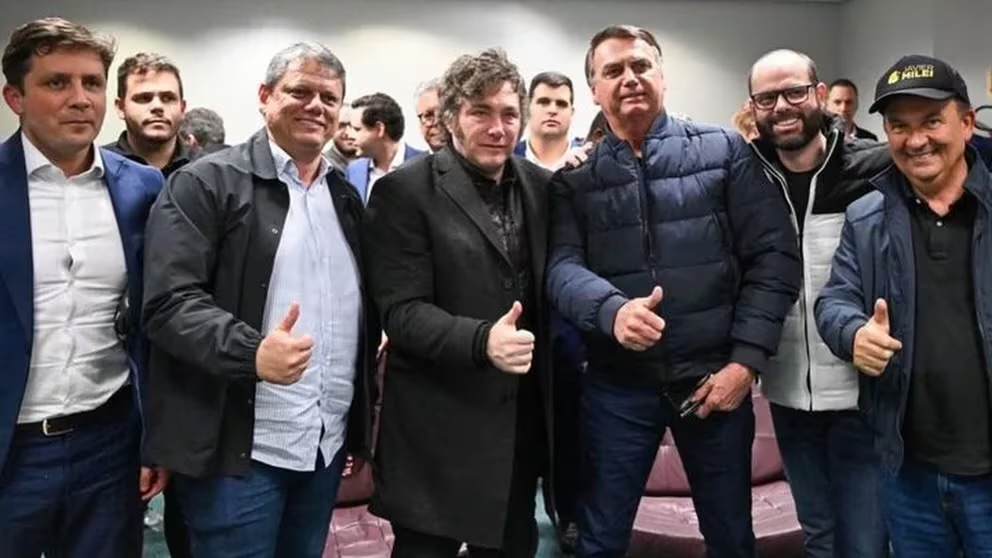 Bolsonaro y Milei se volvieron a reunir antes de la segunda jornada de la cumbre conservadora en Brasil