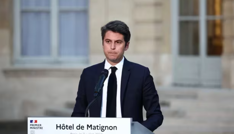El primer ministro francés anuncia su dimisión tras la victoria de la izquierda