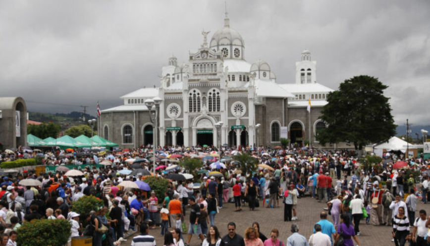 Basílica de los Ángeles reporta gran cantidad de romeros y se prepara para los días más concurridos