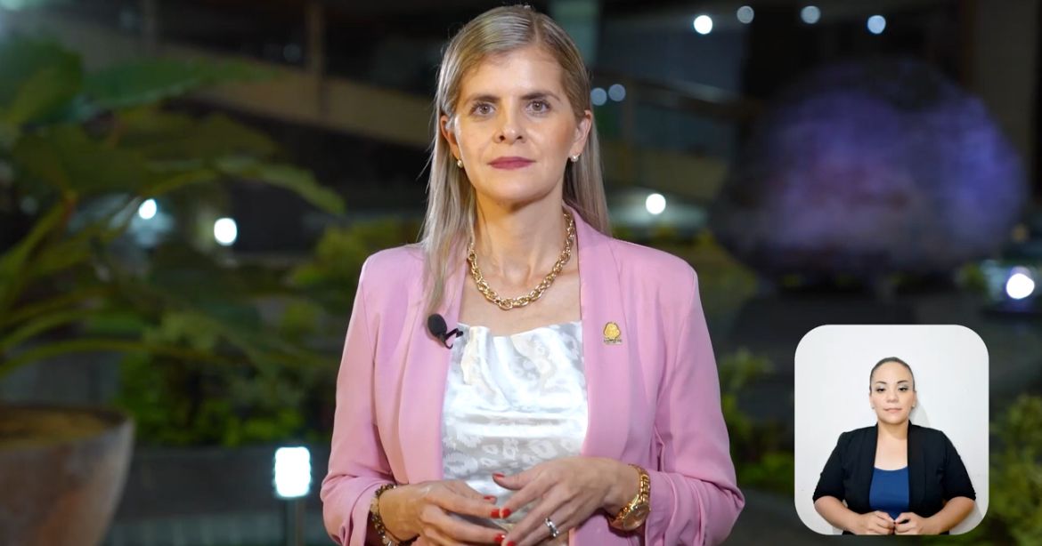 Gobierno ratifica a Ministra de Educación en su puesto tras censura desde el Congreso