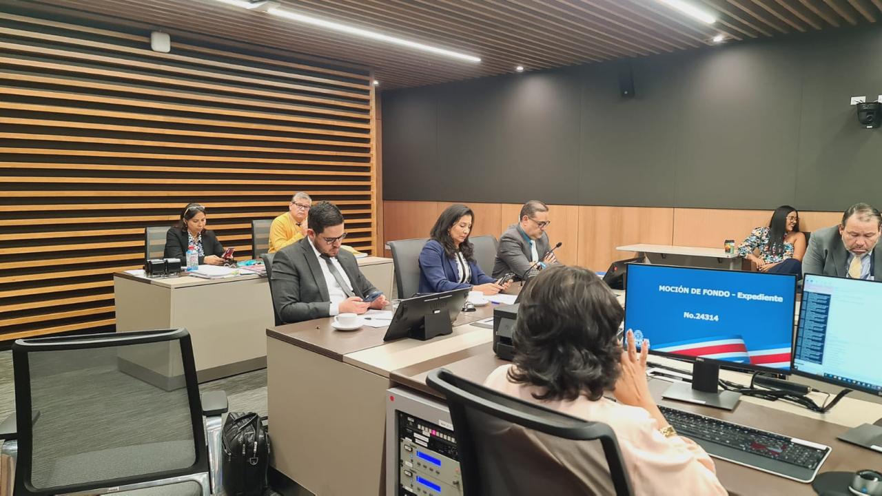 Comisión de Hacendarios exigirá explicaciones a jerarca de Justicia por recursos que se destinarían a carpas en cárceles