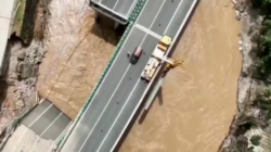 Al menos 15 muertos tras el derrumbe de un puente de una autopista en el centro de China