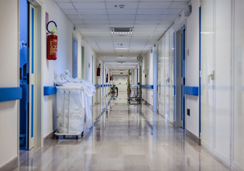 Contraloría asegura que servicio de hospitalización de la CCSS para adultos mayores ‘no es eficaz’