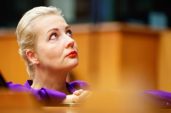 Rusia emitió una orden de detención contra Yulia Navalnaya, la viuda de Alexei Navalny