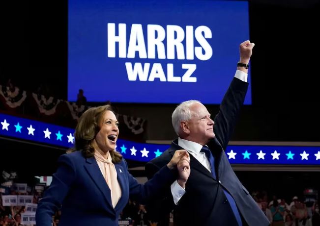 Kamala Harris y Tim Walz lanzaron su campaña conjunta en Filadelfia con la defensa de la libertad como eje: “No vamos a volver atrás”