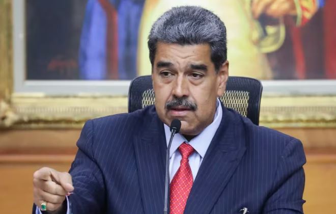 Nicolás Maduro aseguró que María Corina Machado está prófuga y la calificó de “terrorista”