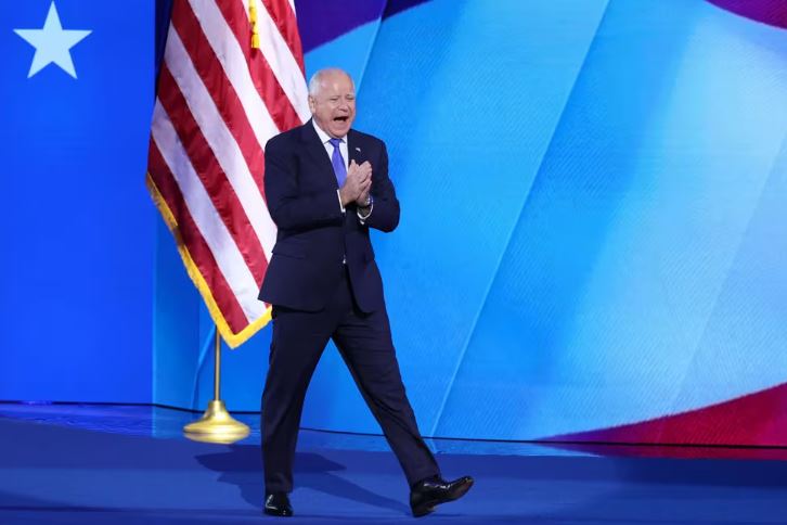 Tim Walz aceptó formalmente la nominación demócrata como candidato a vicepresidente de Kamala Harris