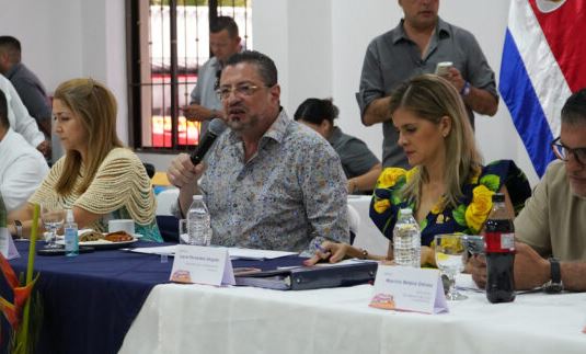 Presidente señala que se cometieron errores en el pasado con la Ruta 32 y que ahora están intentando ‘hacerlo mejor”