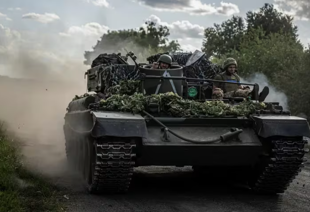 Vladimir Putin vacía la frontera para tratar de contener la incursión de Ucrania en las regiones de Kursk y Belgorod