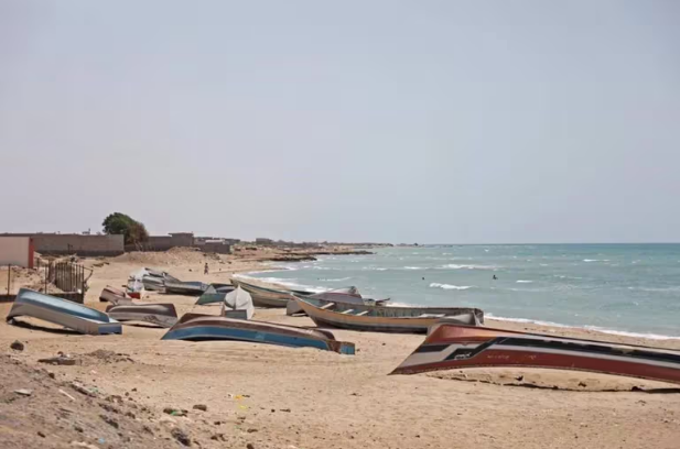 Naufragio frente a las costas de Yemen: al menos 13 migrantes muertos y 14 desaparecidos