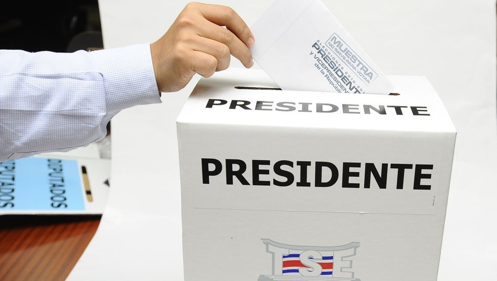 Jerarcas públicos que deseen aspirar a la Presidencia del país deberán renunciar a su cargo en menos de seis meses