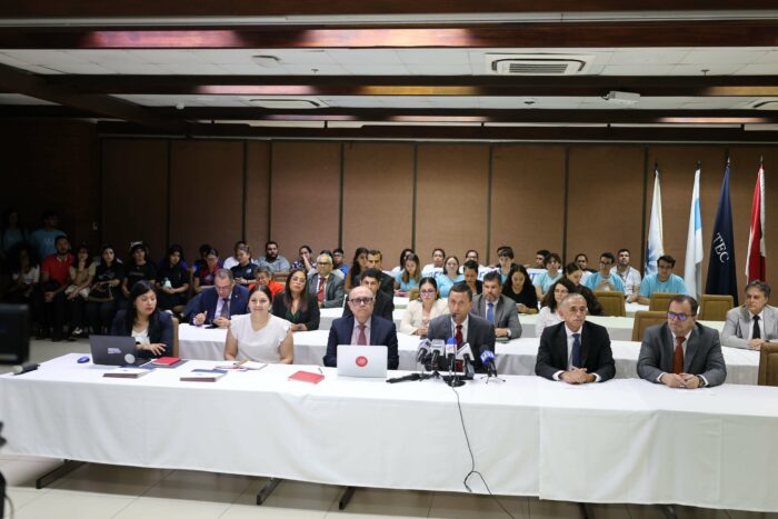 Rectores de universidades públicas confían en no tener que ir a negociar el FEES con los diputados