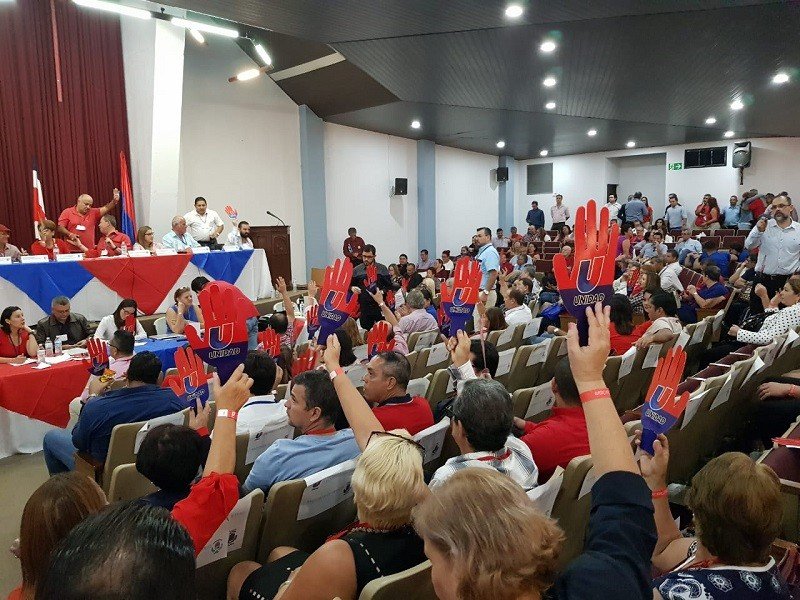 Grupo de asambleístas del PUSC se opone a eliminar requisito que impediría a Luis Amador ser candidato presidencial