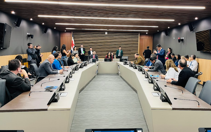 Comisión dictamina presupuesto extraordinario sin recursos para financiar “estructuras livianas” en cárceles