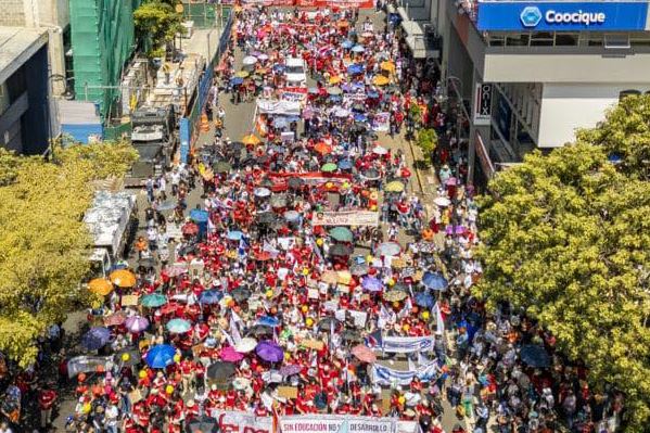 Estudiantes de universidades públicas consideran que no es ‘viable’ propuesta del PUSC de aumento de 1,5% en el FEES 2025