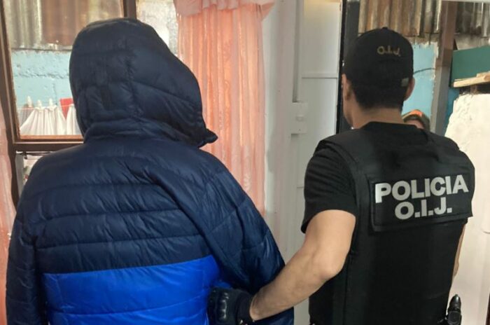 Detienen a pareja en Heredia sospechosa de estafas con ‘MarketPlace’