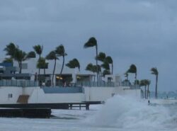 Helene se convirtió en huracán y se prevé que sea de categoría 3 o superior antes de impactar en Florida