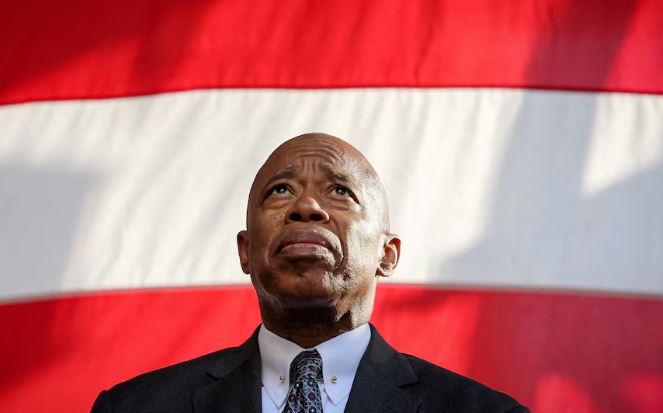 El alcalde de Nueva York, Eric Adams, fue acusado por un gran jurado federal en una investigación por corrupción