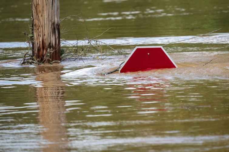 Ascendió a 93 el número de muertos en Estados Unidos tras el devastador paso del huracán Helene