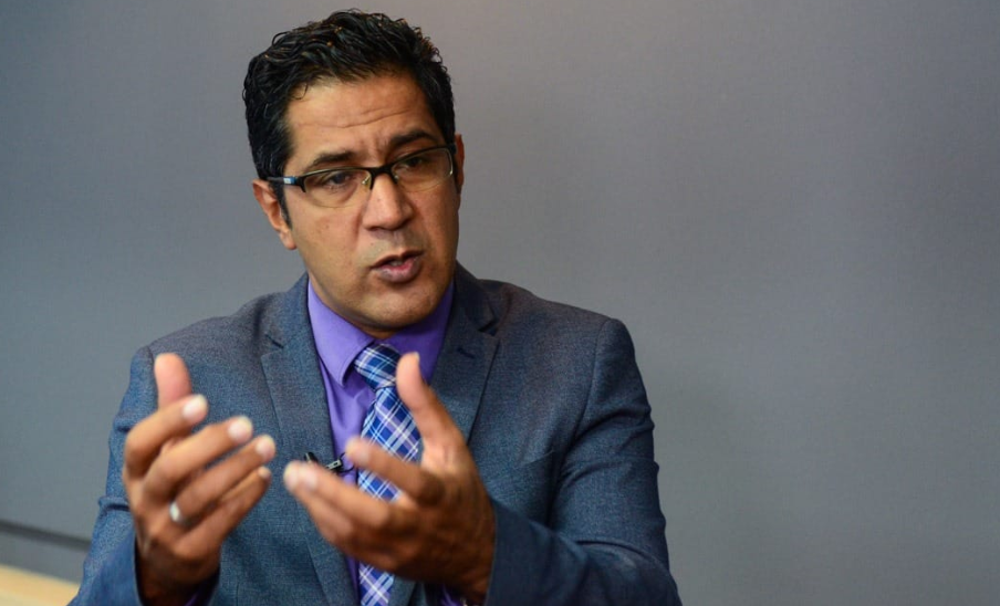 Ministro de Hacienda califica de ‘contraproducente’ plan para condonar marchamos anteriores al pagar el del 2025