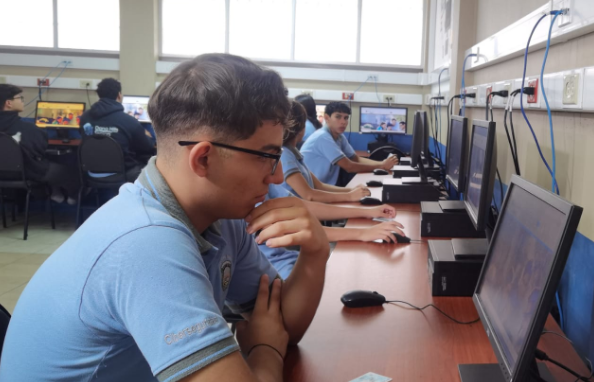 Más de 15 mil estudiantes de 12° año de colegios técnicos empiezan pruebas estandarizadas