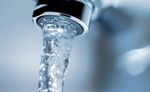 AyA justifica cortes imprevistos de agua en el GAM por situaciones climáticas que afectan fuentes superficiales