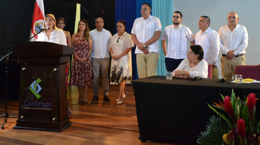 PUSC propondrá aumento de 1,5% en el FEES: Frente Amplio plantea usar cuota de ingreso al CAF y destinarlo a educación