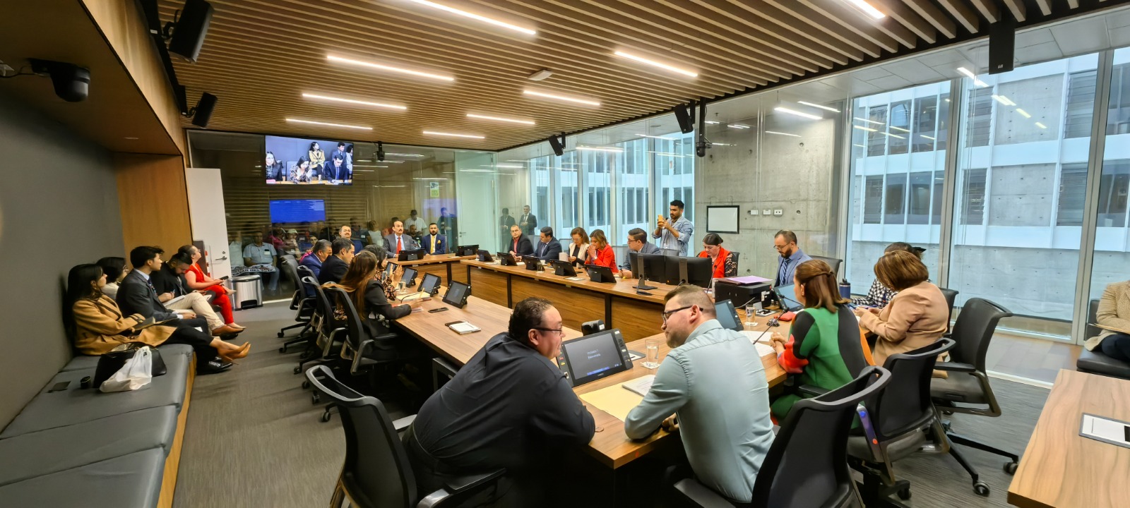 Avanza proyecto que permitirá apertura parcial del monopolio de FANAL