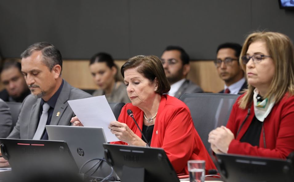 Oficialismo señala ‘montaje político’ tras allanamientos por supuesta corrupción en contratos con cooperativas