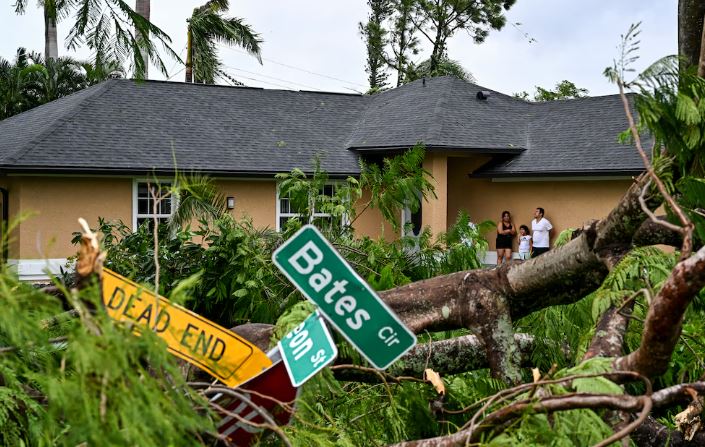 Florida continúa bajo múltiples alertas por lluvias, marejadas e inundaciones por el avance del huracán Milton