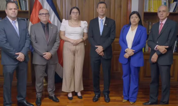 Rectores aseguran que aumento del 2% en FEES ‘sostiene operaciones’ de universidades públicas para el 2025