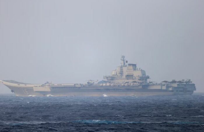 Taiwán se declaró en “alerta máxima” tras la incursión del portaaviones chino Liaoning en aguas territoriales