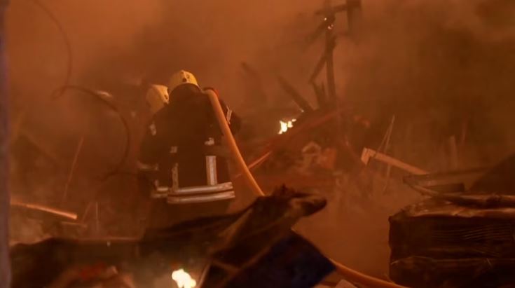 Otro bombardeo de las tropas de Putin contra infraestructuras civiles en Ucrania dejó tres muertos, entre ellos un niño