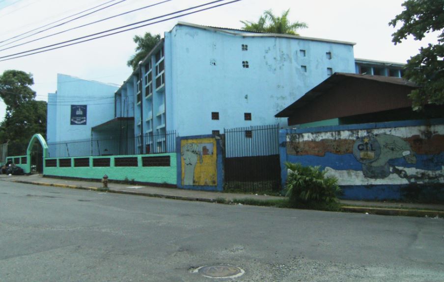 Liceo de Limón identificó a estudiantes que habrían participado de fuerte agresión contra menor esta semana